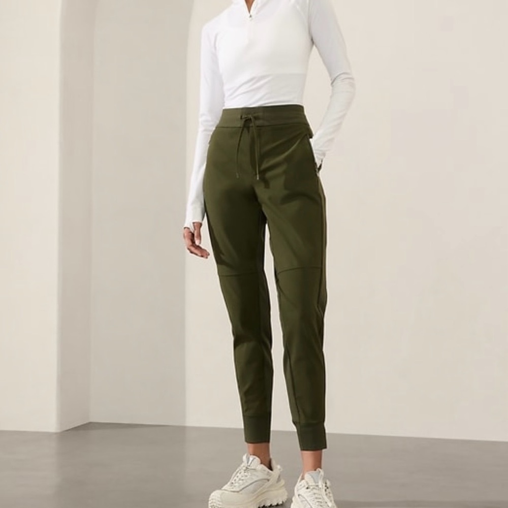 Athleta Headlands Hybrid Trek Jogger